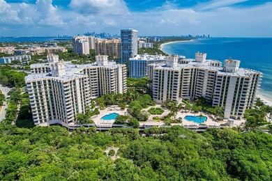 Beach Condo For Sale in Key Biscayne, Florida