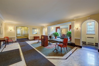 Beach Home Sale Pending in Forest Hills, New York