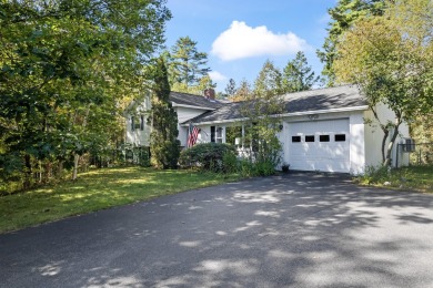 Beach Home For Sale in Freeport, Maine