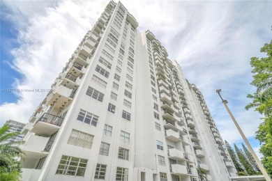 Beach Condo For Sale in Aventura, Florida