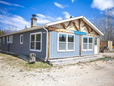 Beach Home For Sale in Manistique, Michigan
