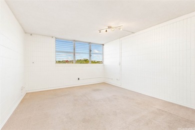 Beach Condo For Sale in Honolulu, Hawaii