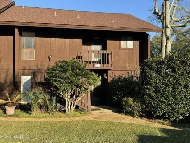 Beach Condo For Sale in Diamondhead, Mississippi