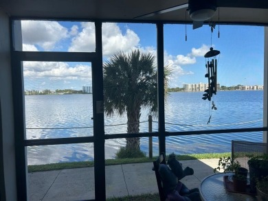 Beach Condo For Sale in Oakland Park, Florida