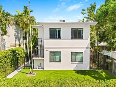 Beach Townhome/Townhouse For Sale in Fort Lauderdale, Florida