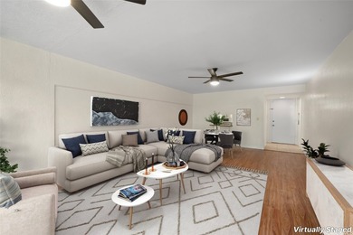 Beach Condo For Sale in Honolulu, Hawaii