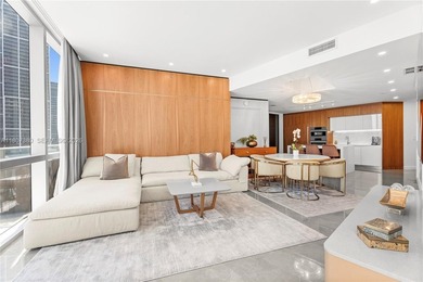 Beach Condo For Sale in Miami, Florida