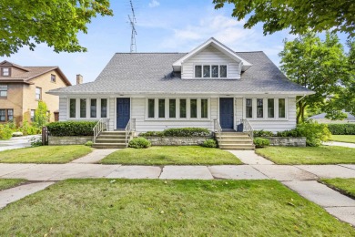 Beach Home For Sale in Kewaunee, Wisconsin