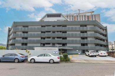 Beach Condo For Sale in Honolulu, Hawaii