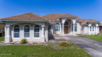 Beach Home For Sale in Daytona Beach, Florida