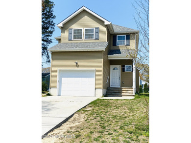 Beach Home For Sale in Toms River, New Jersey