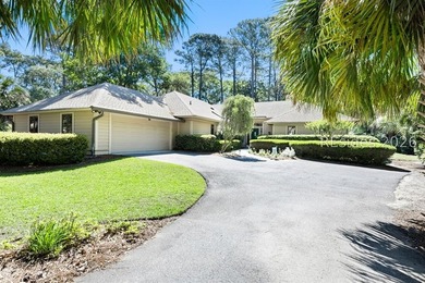 Beach Home For Sale in Hilton Head Island, South Carolina