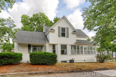 Beach Home Sale Pending in Holland, Michigan