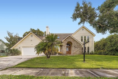 Beach Home Sale Pending in Dunedin, Florida