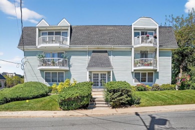 Beach Condo For Sale in New Rochelle, New York