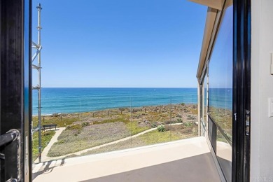 Beach Condo For Sale in Solana Beach, California