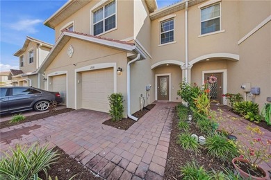 Beach Townhome/Townhouse For Sale in Naples, Florida