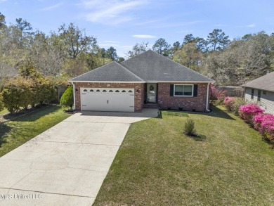 Beach Home Sale Pending in Diamondhead, Mississippi