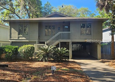 Beach Home Sale Pending in Hilton Head Island, South Carolina