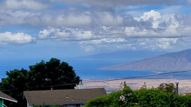 Beach Home For Sale in Kula, Hawaii