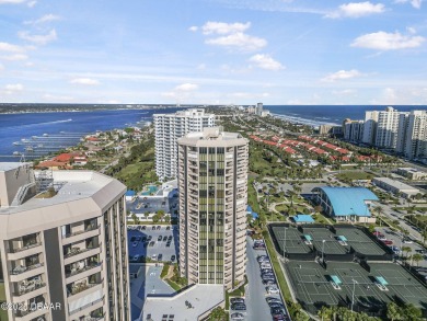 Beach Condo For Sale in Daytona Beach, Florida