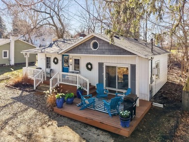 Beach Home Active Under Contract in New Buffalo, Michigan