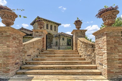 Beach Home For Sale in New Bern, North Carolina