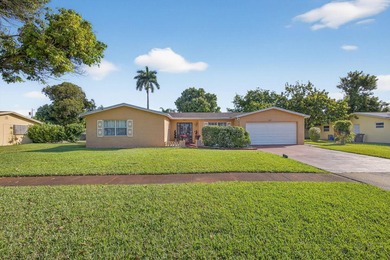 Beach Home For Sale in West Palm Beach, Florida