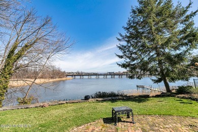 Beach Home For Sale in Red Bank, New Jersey