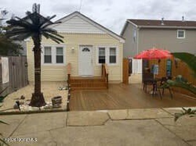 Beach Condo For Sale in Seaside Heights, New Jersey