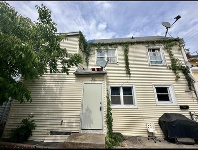 Townhome/Townhouse For Sale in Atlantic City image photo picture