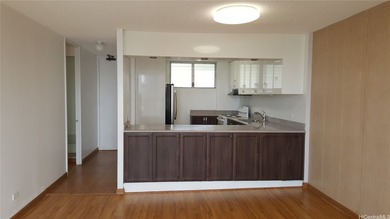 Beach Condo For Sale in Honolulu, Hawaii