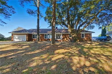 Beach Home For Sale in Portsmouth, Virginia