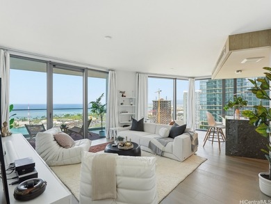 Beach Condo For Sale in Honolulu, Hawaii
