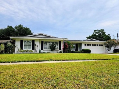 Beach Home Sale Pending in Clearwater, Florida