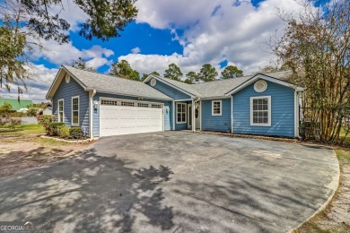 Beach Home For Sale in Woodbine, Georgia