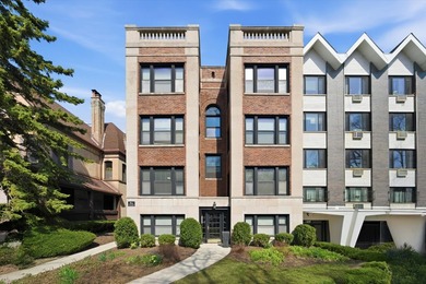 Beach Condo Active Under Contract in Chicago, Illinois