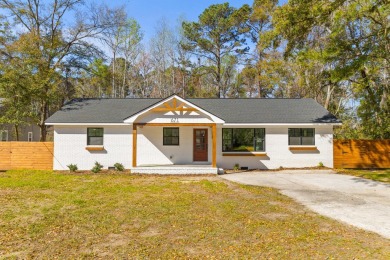 Beach Home For Sale in Charleston, South Carolina