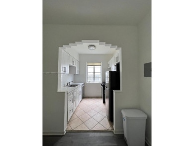 Beach Condo For Sale in Miami Beach, Florida