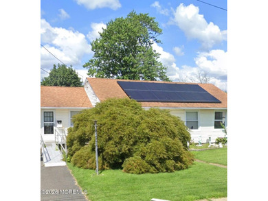 Beach Home Sale Pending in Toms River, New Jersey