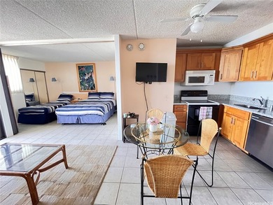 Beach Condo For Sale in Honolulu, Hawaii