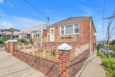 Beach Home Sale Pending in College Point, New York
