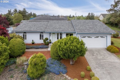 Beach Home For Sale in Hammond, Oregon