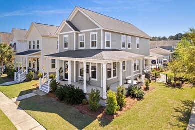Beach Home For Sale in Mount Pleasant, South Carolina
