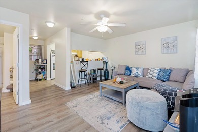 Beach Condo For Sale in Lahaina, Hawaii