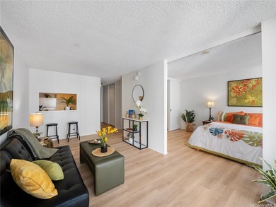 Beach Condo For Sale in Honolulu, Hawaii