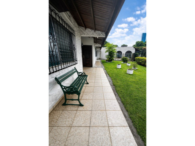 Beach Home For Sale in Panama City, 