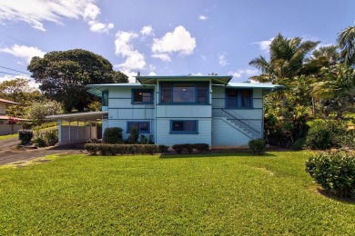 Beach Home For Sale in Laupahoehoe, Hawaii