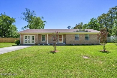 Beach Home For Sale in Carolina Beach, North Carolina