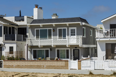 Vacation Rental Beach Duplex in Newport Beach, California